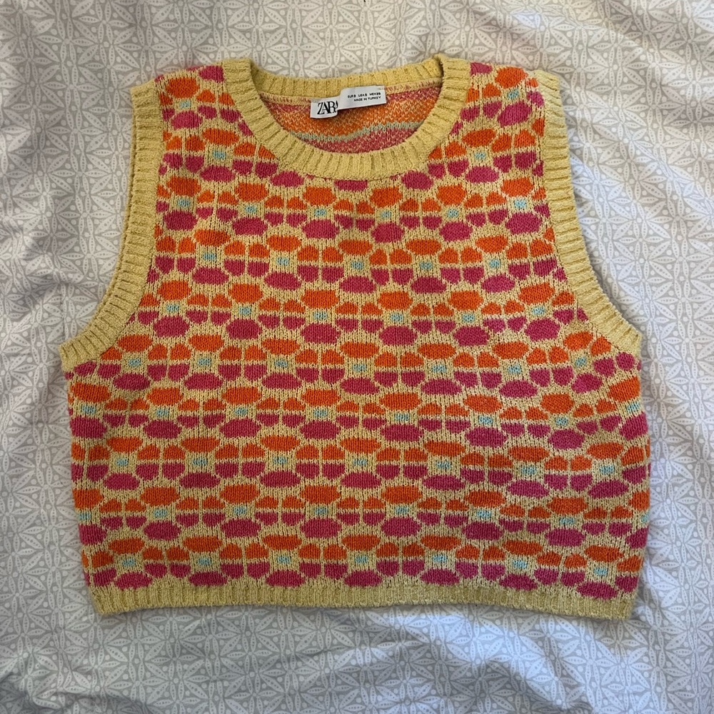 ZARA cropped knit sweater vest
